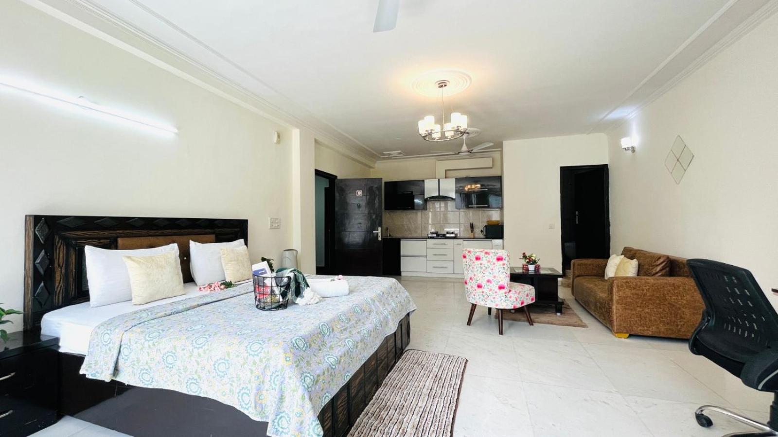 Olive Serviced Apartments - Defence Colony Нью-Дели Экстерьер фото